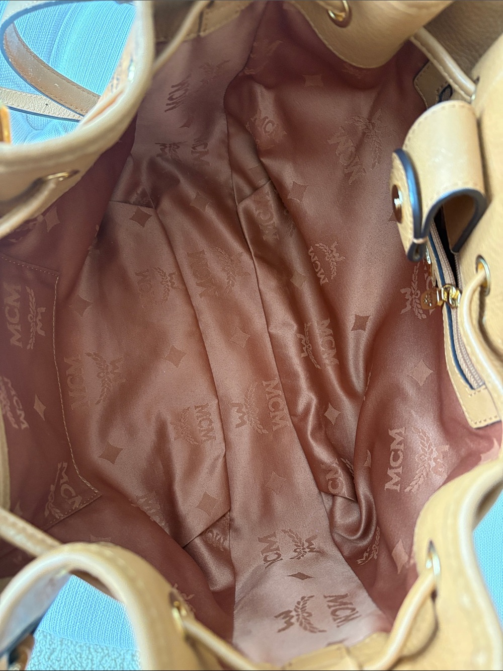 MCM Cognac bucket bag EUC - Picture 5 of 16